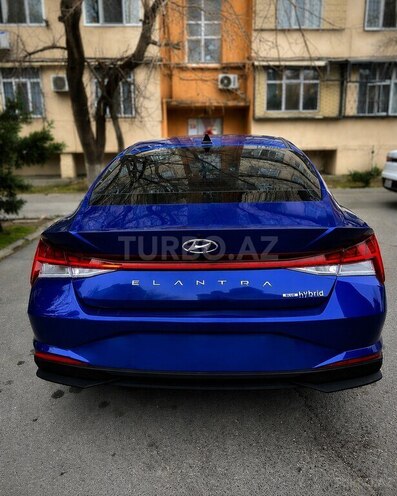 Hyundai Elantra-2