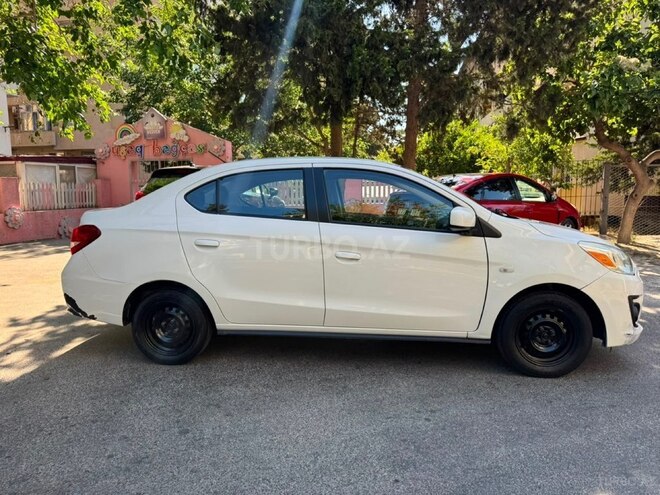Mitsubishi Mirage-3