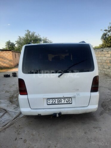 Mercedes Vito-1