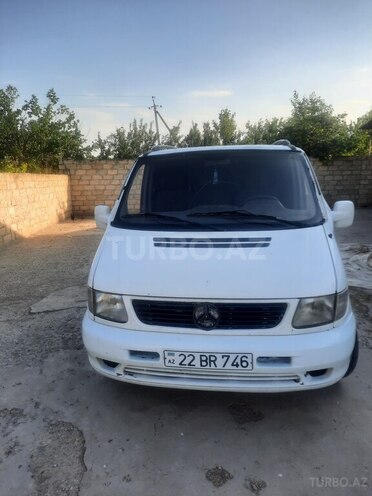Mercedes Vito-2