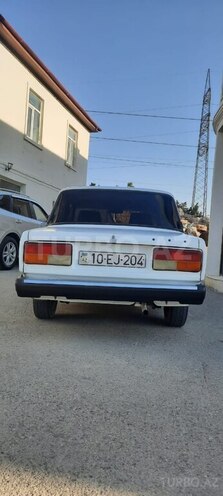 LADA (VAZ) 2107-2