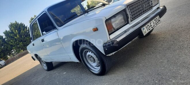 LADA (VAZ) 2107-5