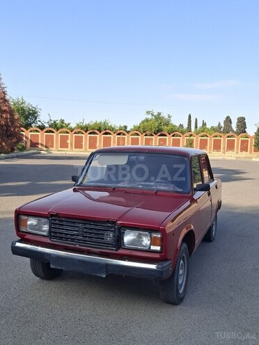 LADA (VAZ) 2107-1