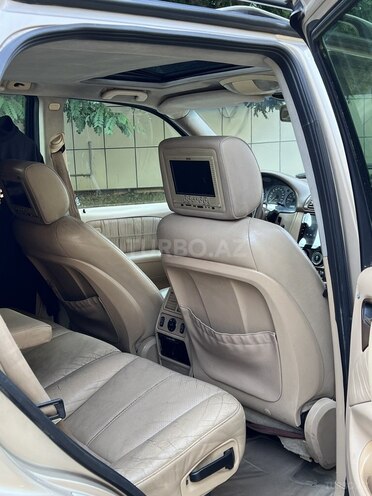 Mercedes ML 320-9
