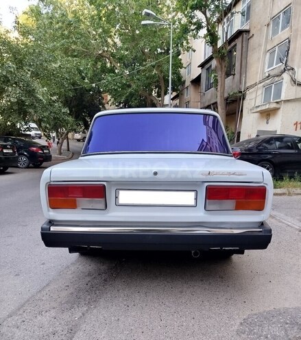 LADA (VAZ) 2107-2