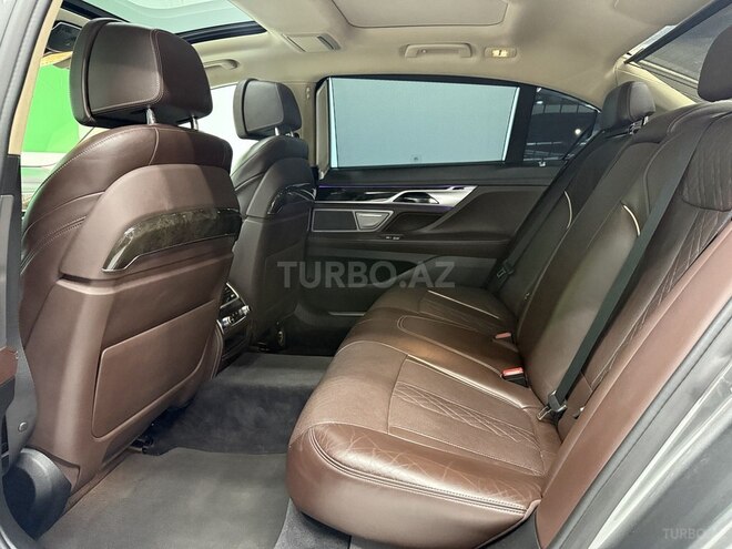 BMW 740-13