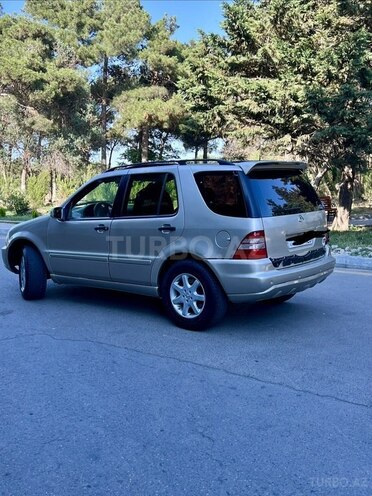Mercedes ML 320-7