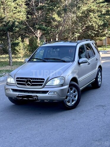 Mercedes ML 320-1