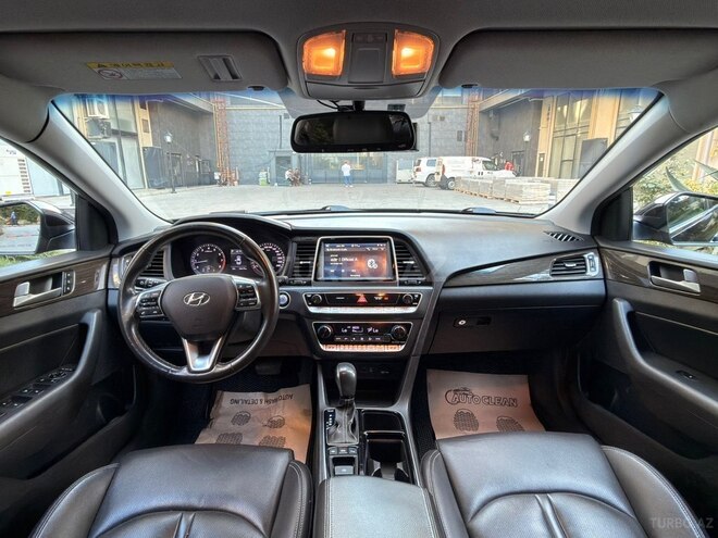 Hyundai Sonata-10
