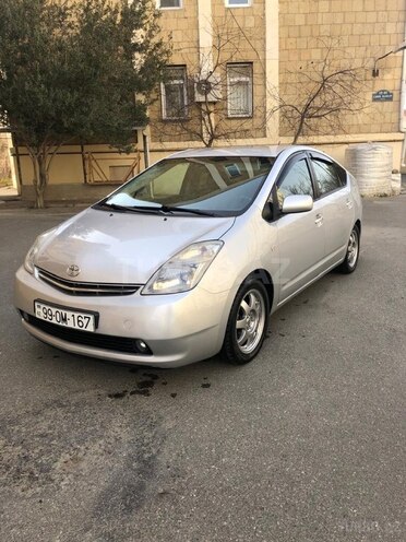 Toyota Prius-1