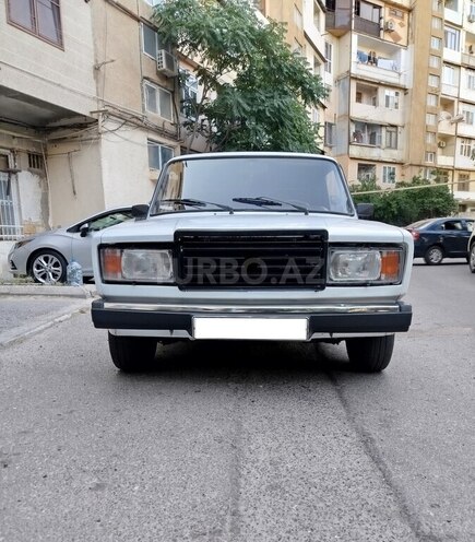 LADA (VAZ) 2107-1