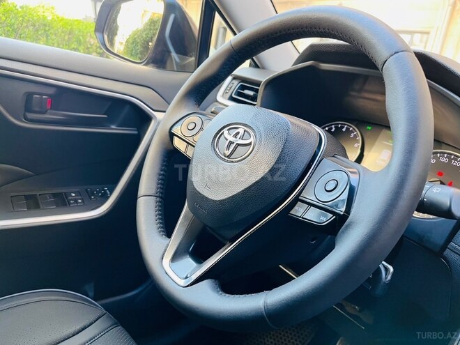 Toyota RAV4-13