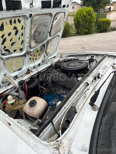 LADA (VAZ) 2106-4