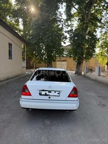 Mercedes C 180-4