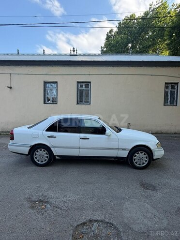 Mercedes C 180-7