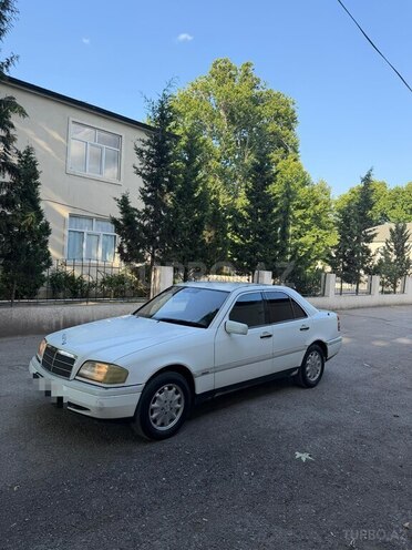 Mercedes C 180-11
