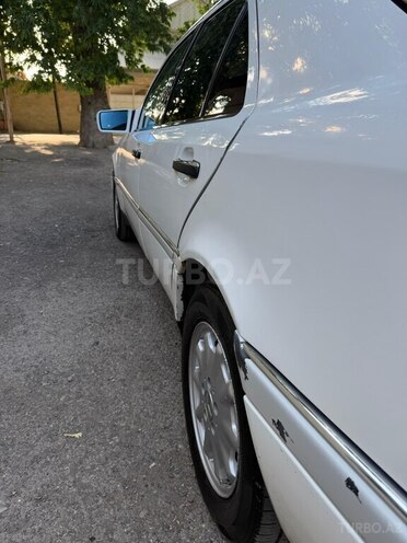 Mercedes C 180-21
