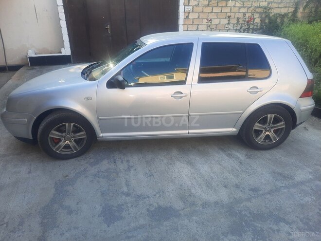 Volkswagen Golf-5