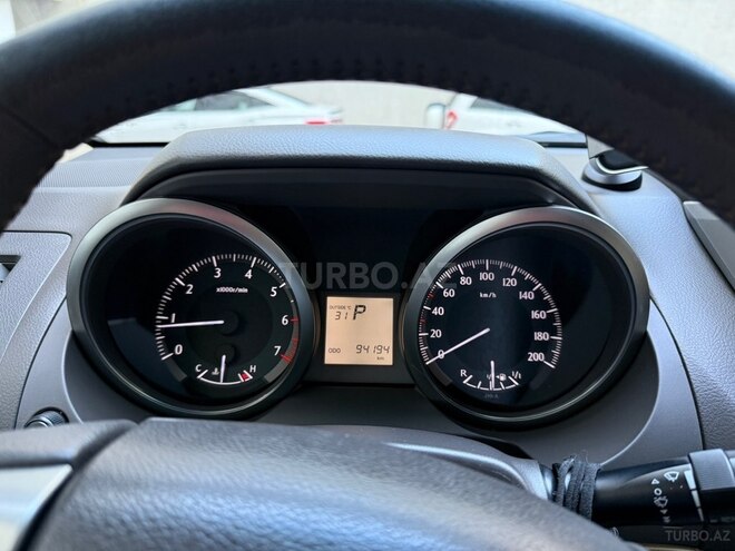 Toyota Land Cruiser Prado-9