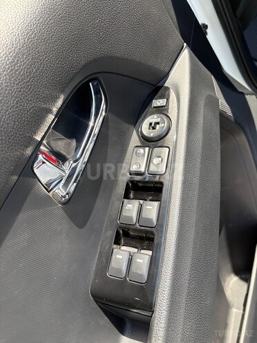 Kia Sportage-12