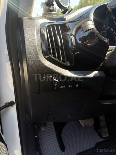 Kia Sportage-13