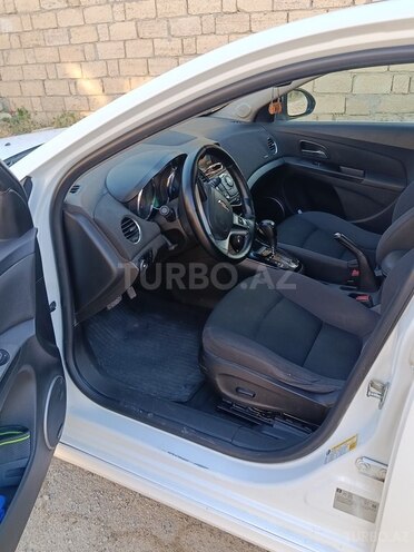 Chevrolet Cruze-5