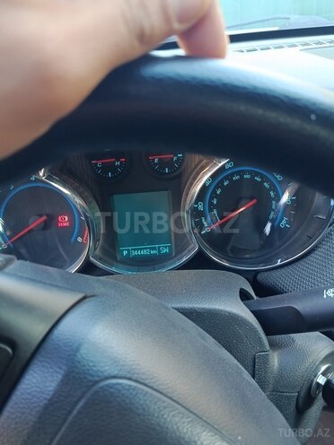 Chevrolet Cruze-4