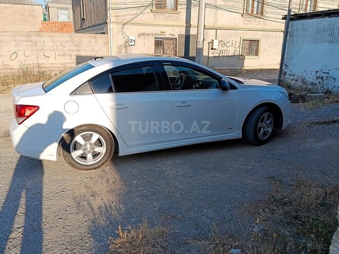Chevrolet Cruze-9