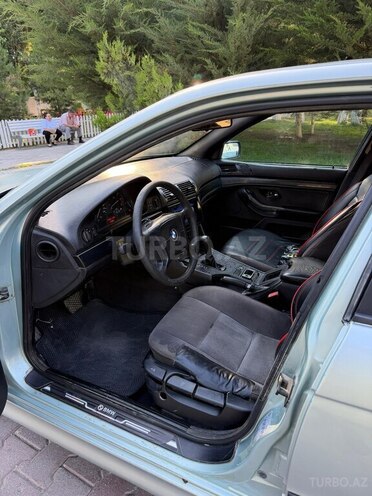 BMW 520-7