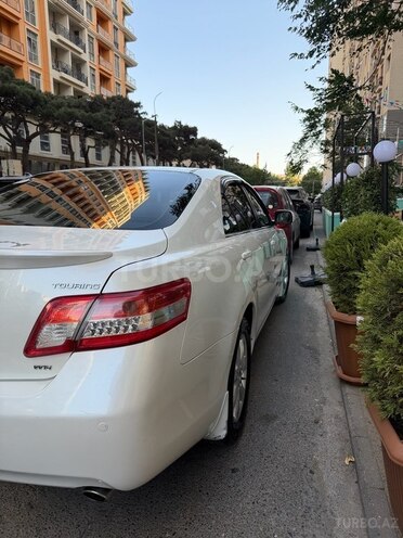 Toyota Camry-6