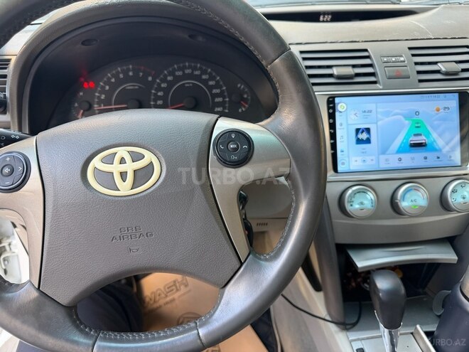 Toyota Camry-7