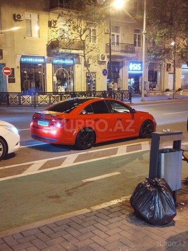 Chevrolet Cruze-15
