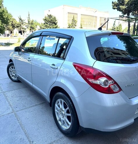 Nissan Tiida-2