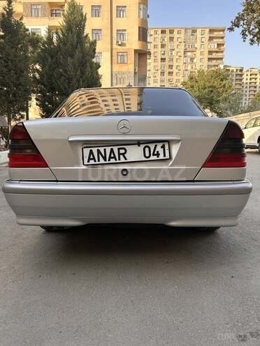 Mercedes C 240-2
