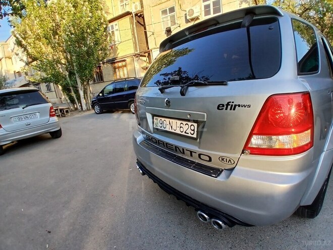 Kia Sorento-11