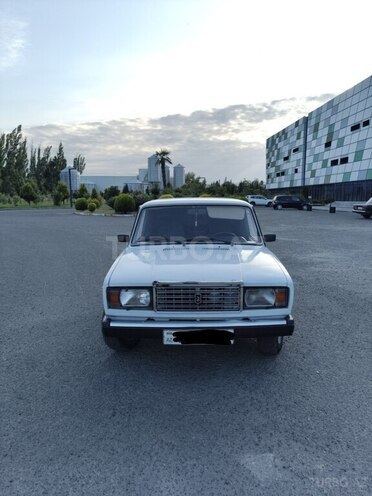 LADA (VAZ) 2107-1