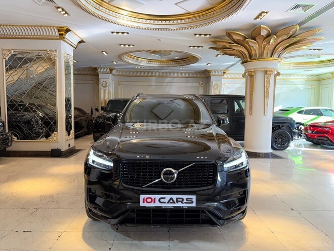Volvo XC90-1