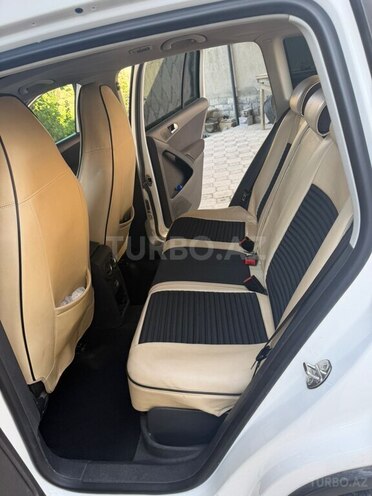 Volkswagen Tiguan-4