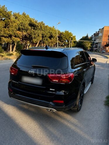 Kia Sorento-2