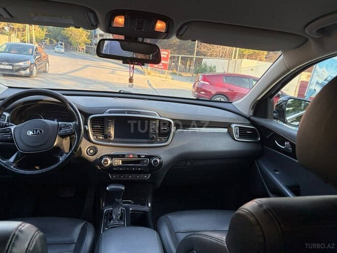 Kia Sorento-4