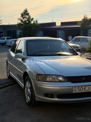 Opel Vectra-3