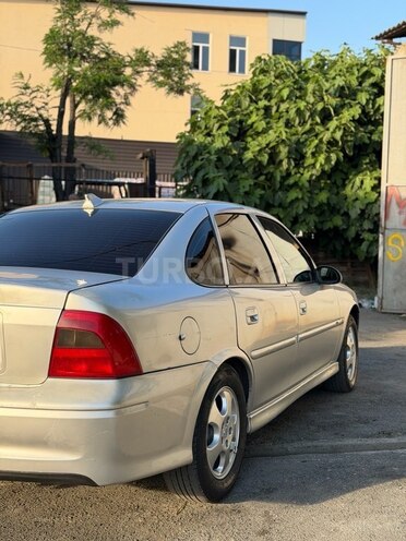 Opel Vectra-5