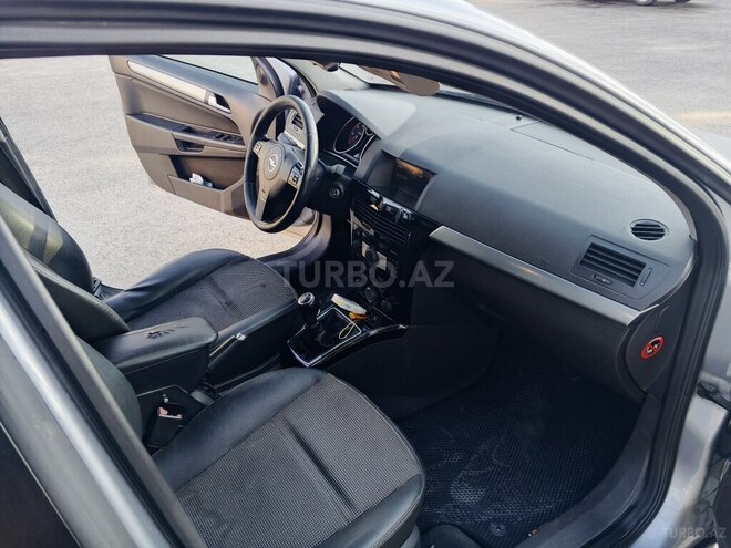 Opel Astra-13