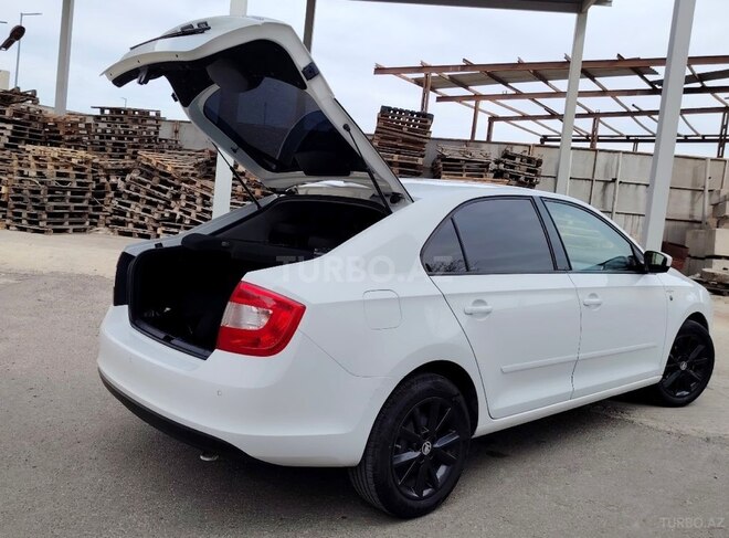 Skoda Rapid-2