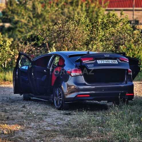 Kia Forte-14