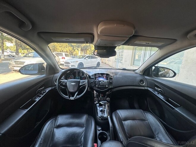 Chevrolet Cruze-10