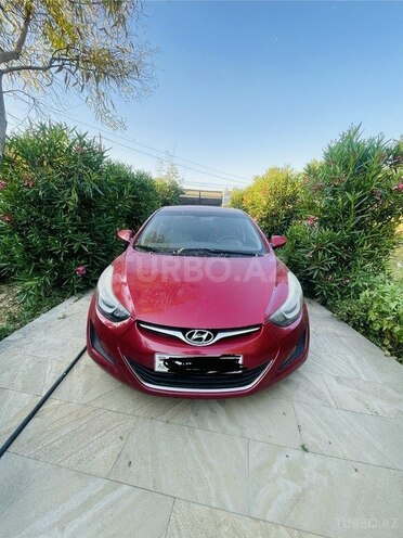 Hyundai Elantra-1