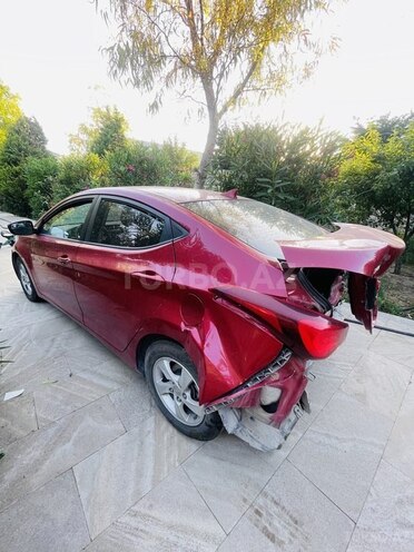 Hyundai Elantra-7