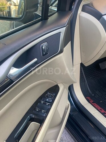 Ford Fusion (North America)-15