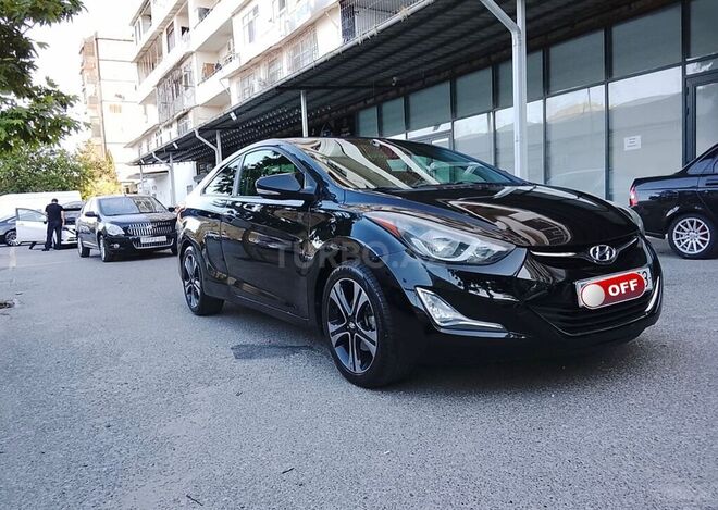Hyundai Elantra-11